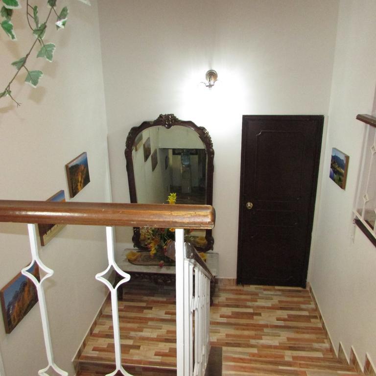 Casa De Huespedes Shalom Victoria Hostal Bogotá Exterior foto