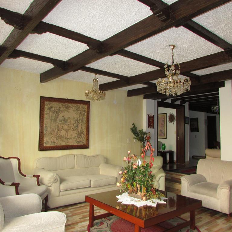 Casa De Huespedes Shalom Victoria Hostal Bogotá Exterior foto